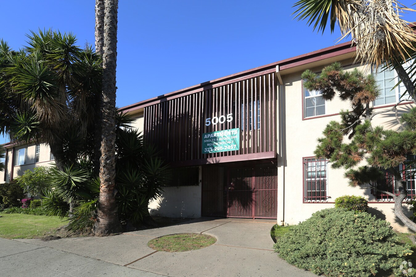 Photo - 5005 August St