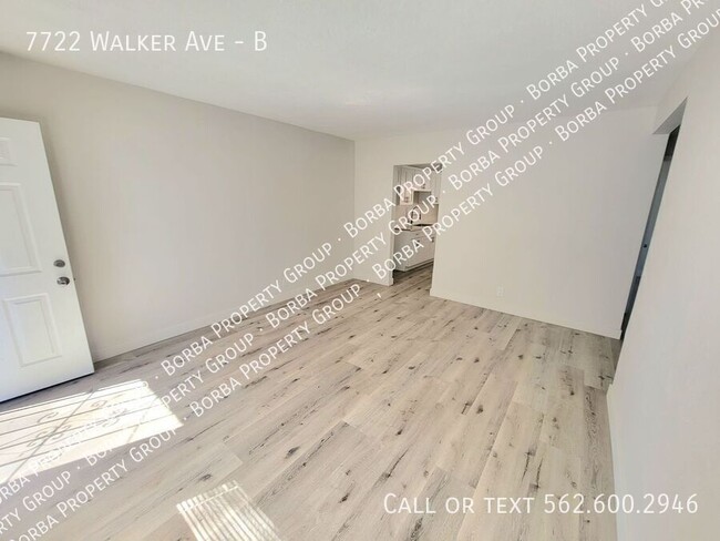 ****STUNNING 2BEDROOM | 1 BATH APARTMENT W... - ****STUNNING 2BEDROOM | 1 BATH APARTMENT W... Unit B