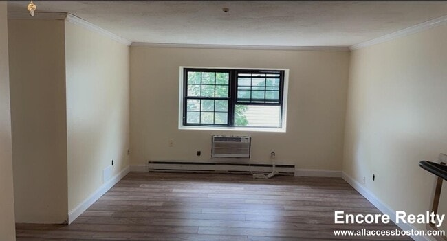 Building Photo - 21 Myrtle St Unit 5