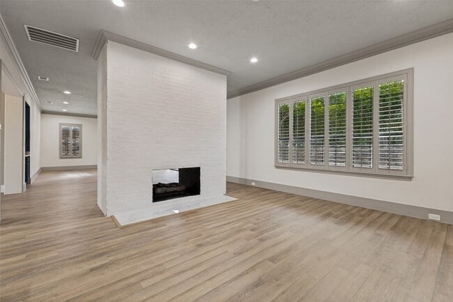 Photo - 6030 Steamboat Dr