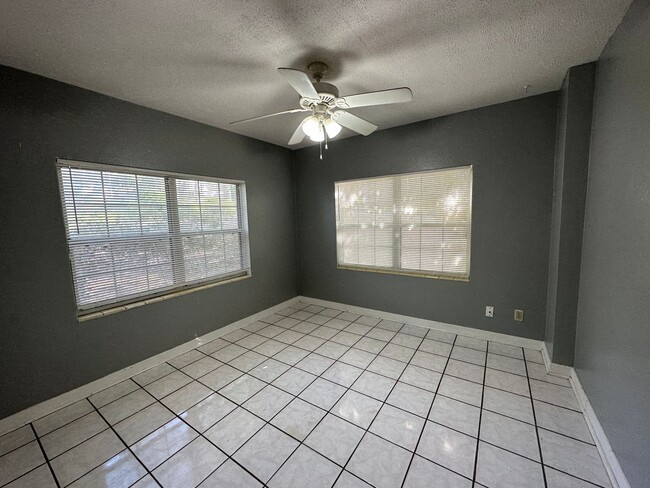 Photo - Old Town duplex right by Leon High!!! Unit 434