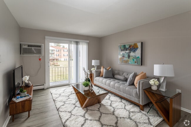 Liberty Square Apartments