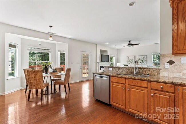 Photo - Spectacular Spacious Home In Indian Trail!