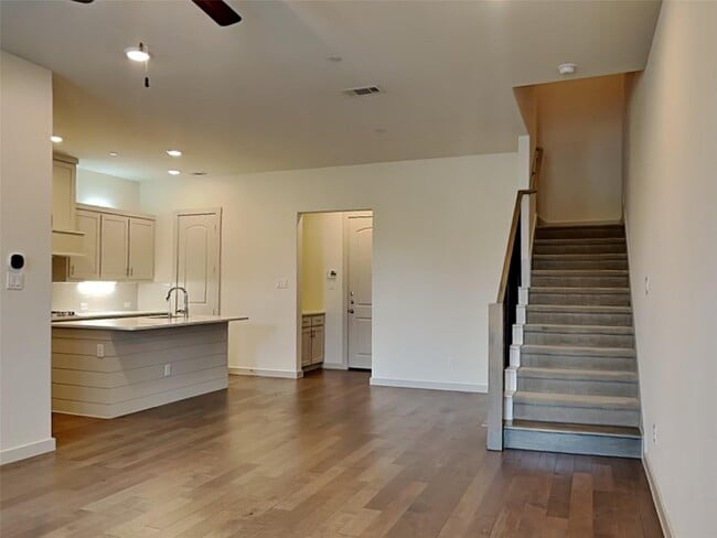 Photo - 7362 Sprangletop St