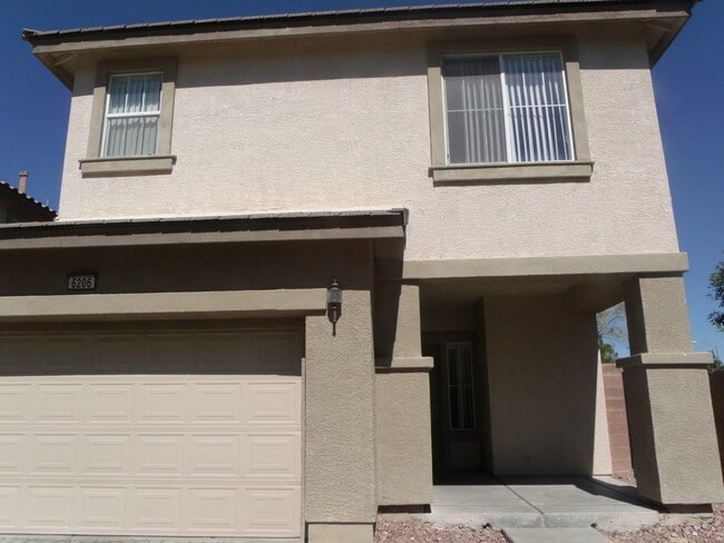 Building Photo - Single Family Home in Gated Community