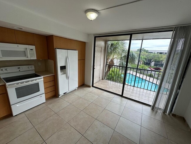 Photo - 8540 SW 133rd Avenue Rd Unit 312