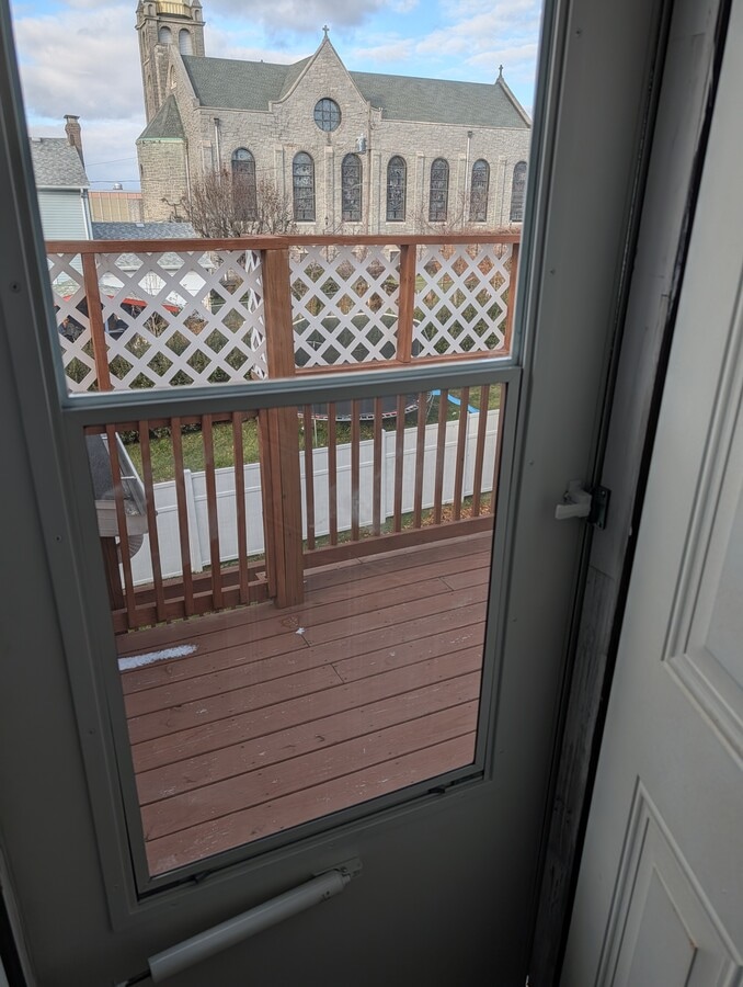 Photo - 319 W 11th St Unidad 319 1/2 West 11th Street