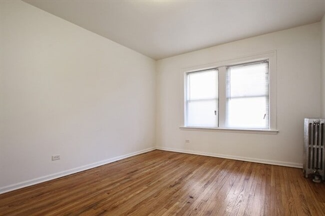 6401 S Maplewood