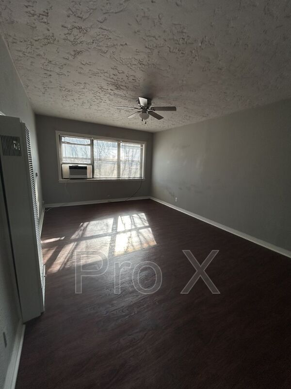 Photo - 126 E 13th St Unit Apt. 10