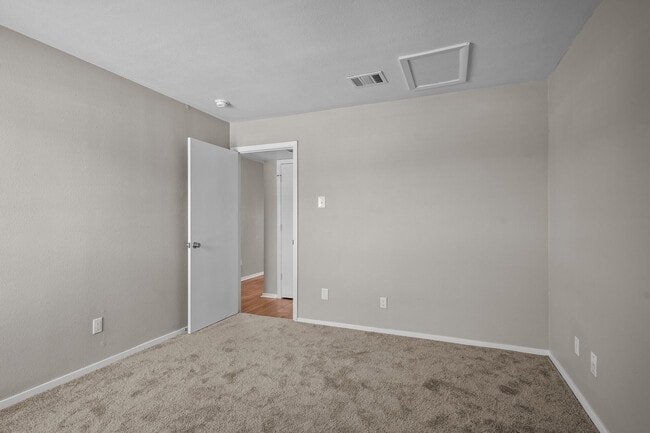 Kennington Apartments