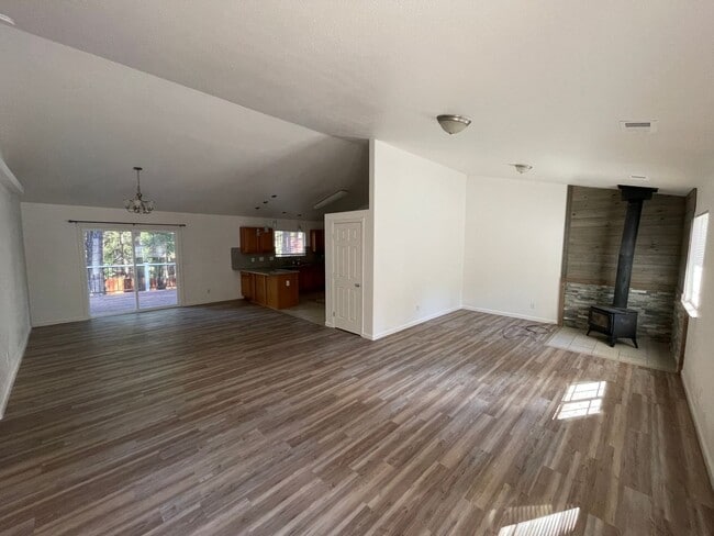 Photo - 14772 Holmwood Dr