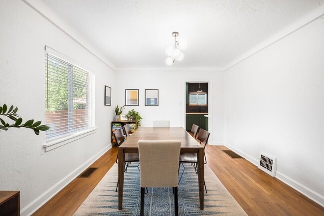 Photo - 3719 Wyandot St