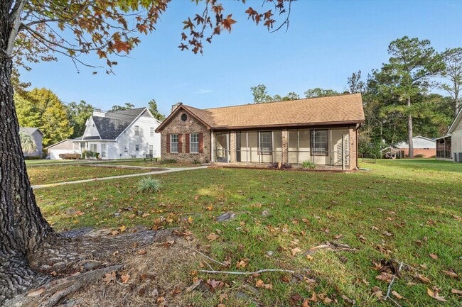 Photo - Charming Fairhope Home for Rent – Convenient Location & Great Outdoor Space!