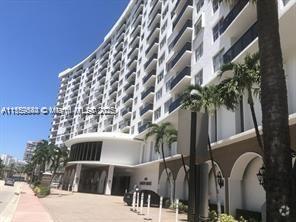 Building Photo - 6039 Collins Ave Unit 1110 Rental