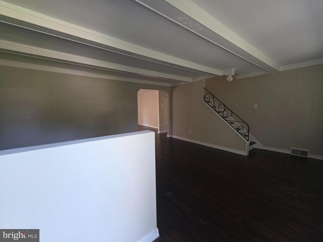 Photo - 316 Hutchinson Ave