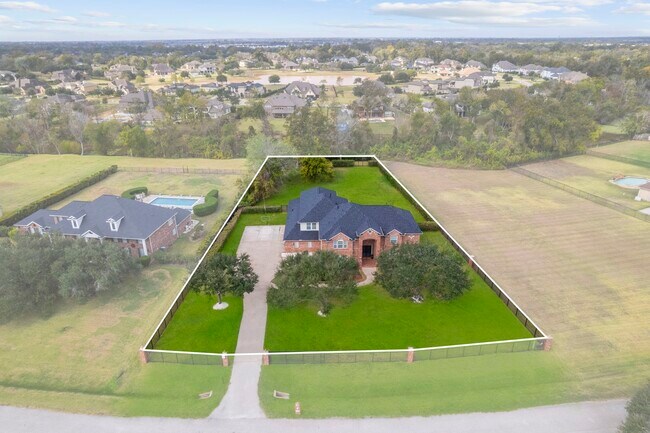 Photo - 4502 Creek Point Ln