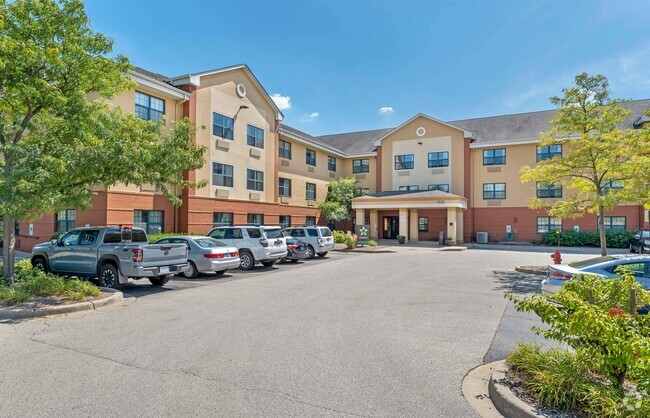 Building Photo - Furnished Studio-Chicago - Buffalo Grove -... Rental