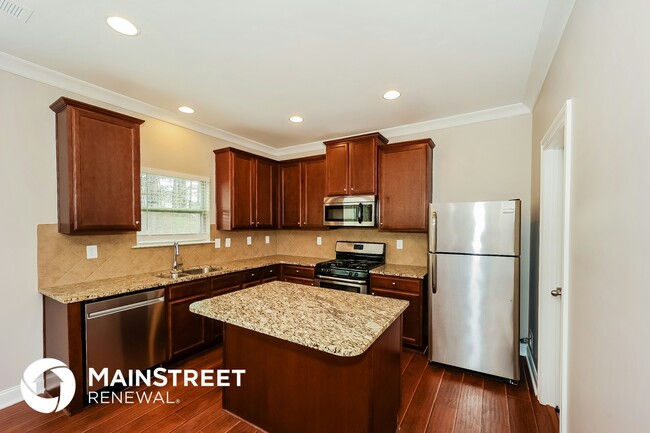 Photo - 315 Alamosa Path SW