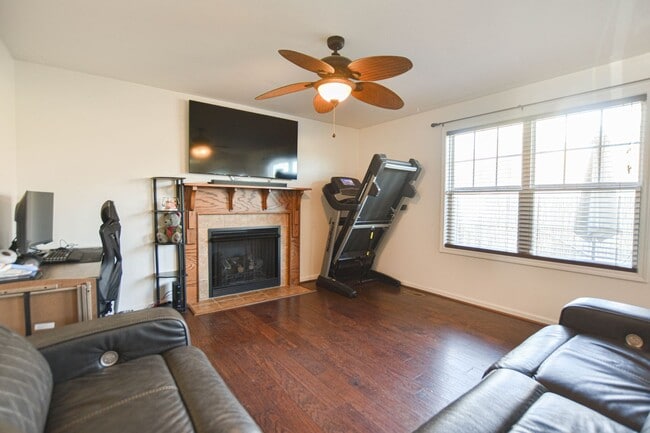 Photo - Pet Friendly Three Bedroom!