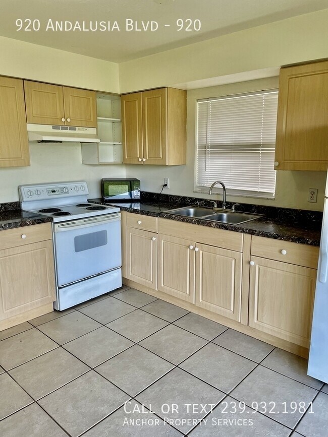 Photo - 920 Andalusia Blvd