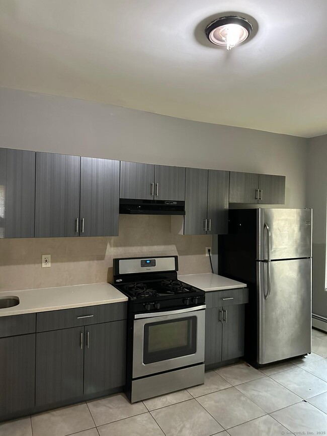 Photo - 40 Lawrence St Unit 1s