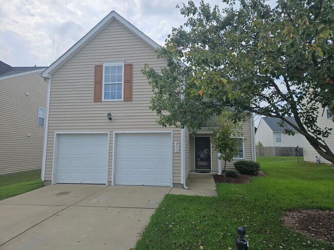 Fantastic 4Br 2Ba Home w/ 2 Car Garage! Up... - Fantastic 4Br 2Ba Home w/ 2 Car Garage! Up...