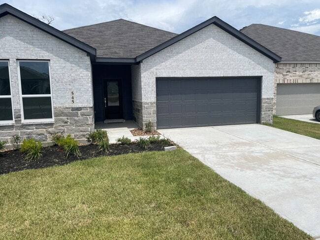 545 Shoreview Dr