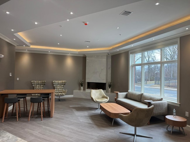 Photo - 580 North Ave Unidad 200