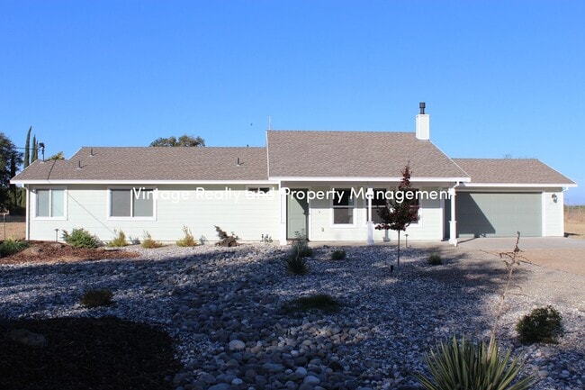 Available Now! Must See 2 Bedroom Home Loc... - Available Now! Must See 2 Bedroom Home Loc...