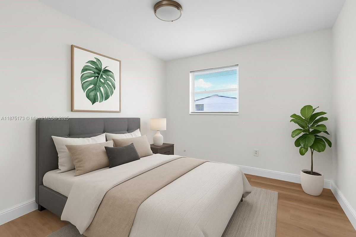 Photo - 18350 SW 105th Ave