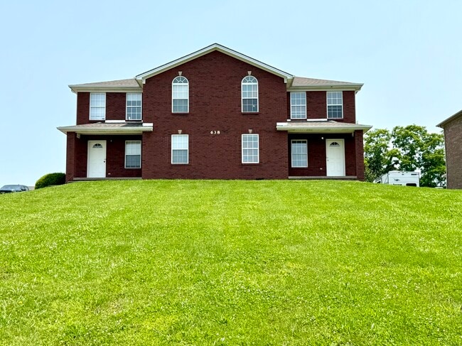 Building Photo - 638 Hampton Way