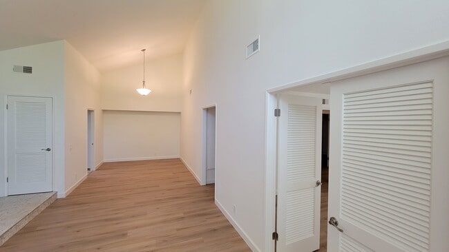 Photo - 18745 Paseo Picasso