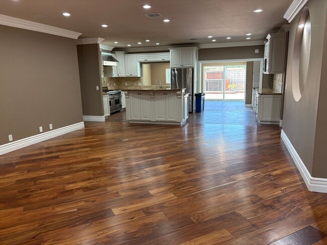 Building Photo - Stunning-Remodeled 4-Bedroom Home with Pool, Spa, + 600 sqft Bonus Space in lovely Sylmar neighbo...