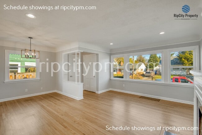 2521 SE 64th Ave