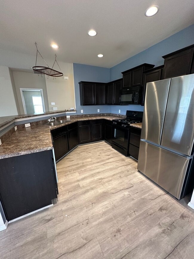 Photo - Country Living AND Convenience