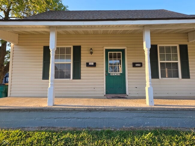 Building Photo - 323 S East St Rental