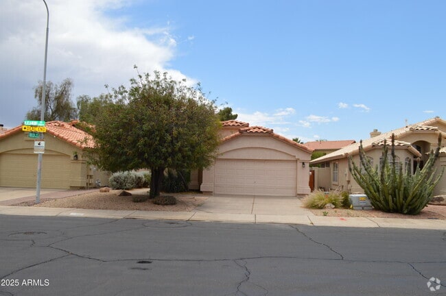 Building Photo - 1199 W Jeanine Dr Rental