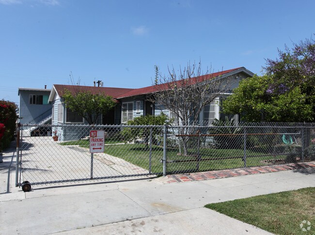 Building Photo - 1848 12th St Rental