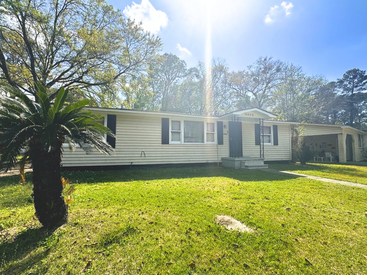 Photo - 2453 Pineway Dr N