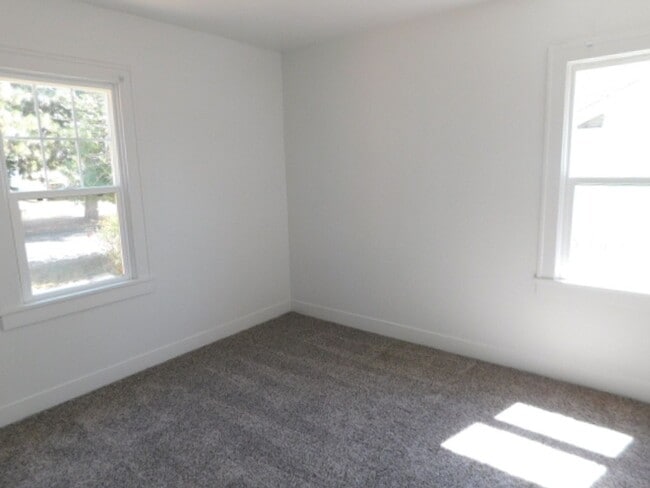 Photo - 4Bd/1Ba Two Story Home - Available Soon!