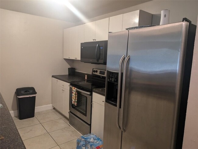 Photo - 4334 NW 9th Ave Unit 72D