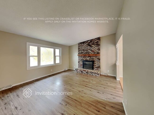 Photo - 750 116th Ave NE