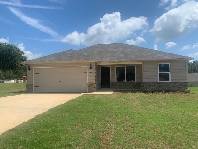 Building Photo - 144 Lakeside Way