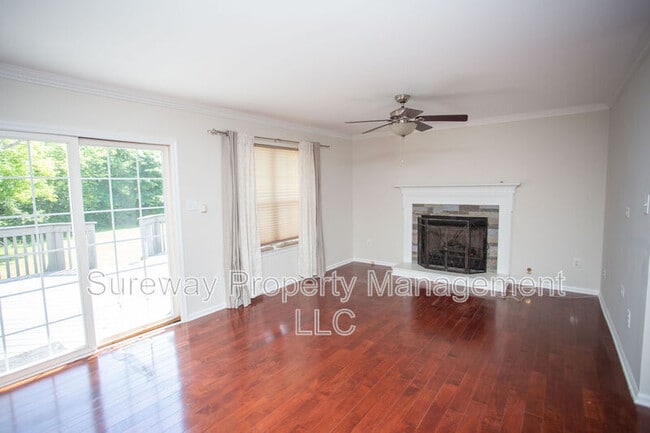 Photo - 24 Kathryn Ct