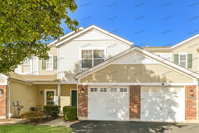 Building Photo - 4947 Heritage Heights Cir