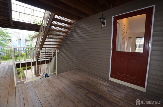 Photo - 14 Lear Ct