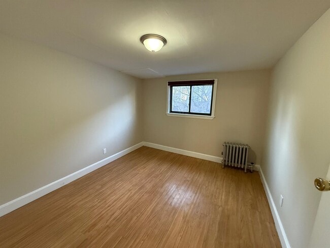 Photo - 50 Bishop Allen Dr Unidad 1A