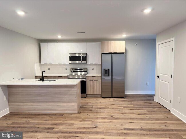 Photo - 1720 Master St Unit 1