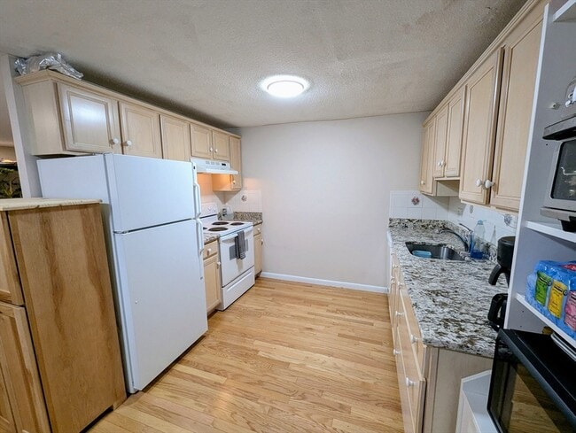 Photo - 89 Pleasant St Unit C1