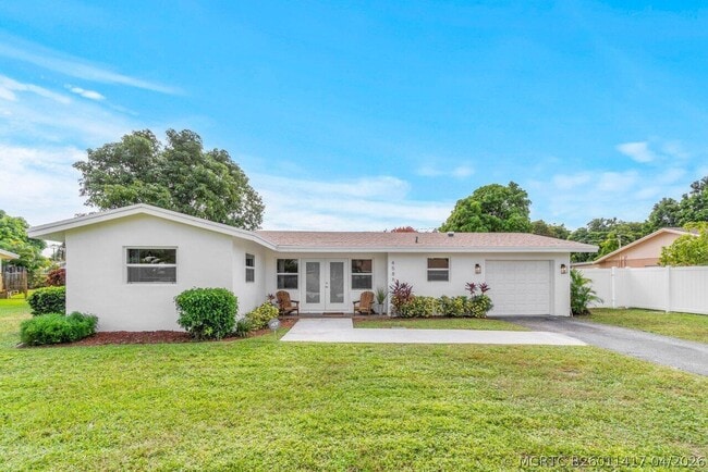 Photo - 4586 Ellwood Dr